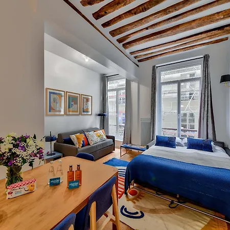 Urbanflat 98 - Large In The Center Of Apartamento *