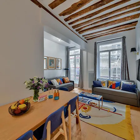 Urbanflat 98 - Large In The Center Of Apartment Paris